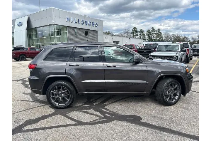 $23995 : Jeep Grand Cherokee 2021 4x4 image 1