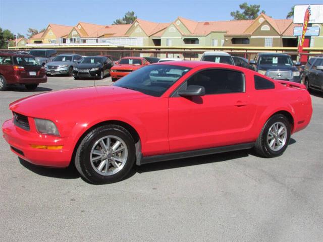 $9995 : 2005 Mustang V6 Deluxe image 7