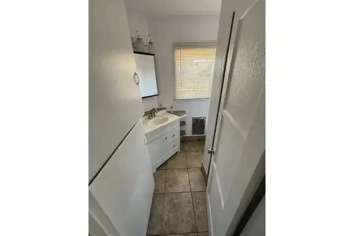 APARTAMENTO EN SOUTH GATE image 2