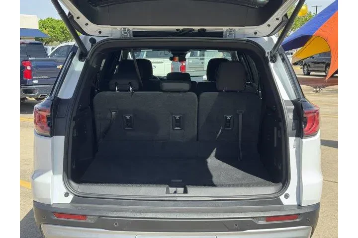 $34841 : GMC Acadia 2025 Elevation 4d image 10