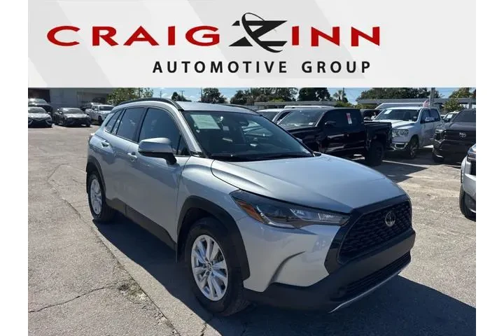 $23888 : Toyota Corolla Cross 2024 LE image 1