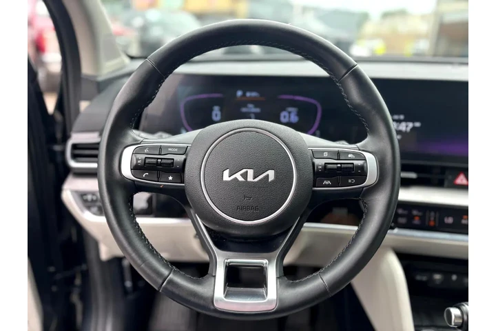 2025 Sportage EX image 10