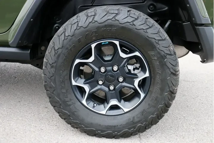 $29900 : Jeep Wrangler 2023 4x4 Rubic image 8