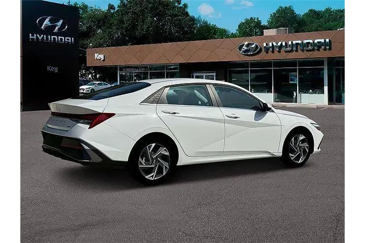 $27530 : Hyundai ELANTRA Hybrid 2025 image 8
