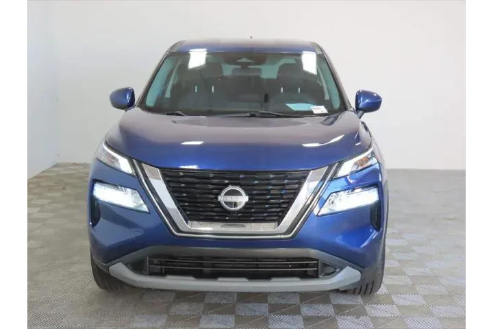 $18599 : Nissan Rogue 2023 SV 4dr Cro image 2