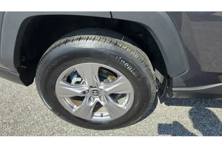 $30999 : Toyota RAV4 2022 XLE 4dr SUV image 10