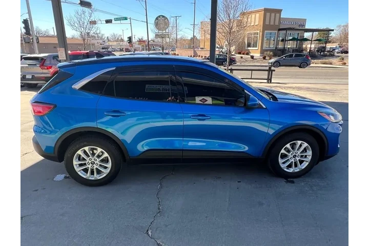 2022 Escape S image 4