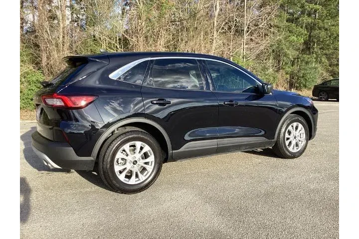 $19508 : Ford Escape 2023 Active 4dr image 4