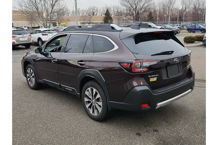 $39798 : Subaru Outback 2025 AWD Tour image 4
