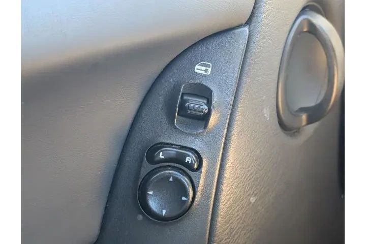 $4925 : Jeep Liberty 2004 Sport 4dr image 10