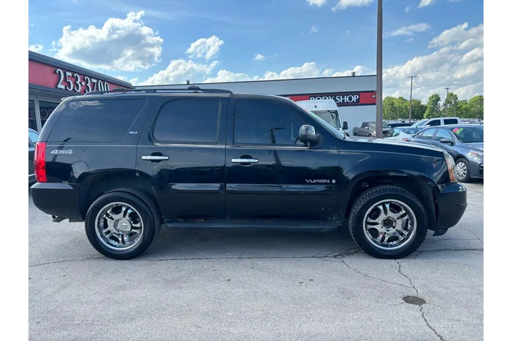 $3980 : 2007 GMC Yukon 4WD 4dr 1500 S image 1