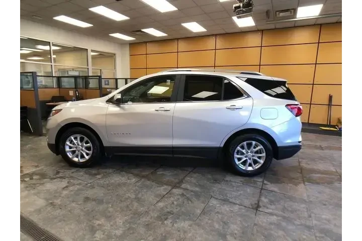 $15818 : Chevrolet Equinox 2021 LT 4d image 4