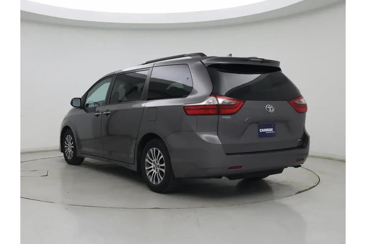 $27998 : Toyota Sienna 2020 XLE 7-Pas image 2
