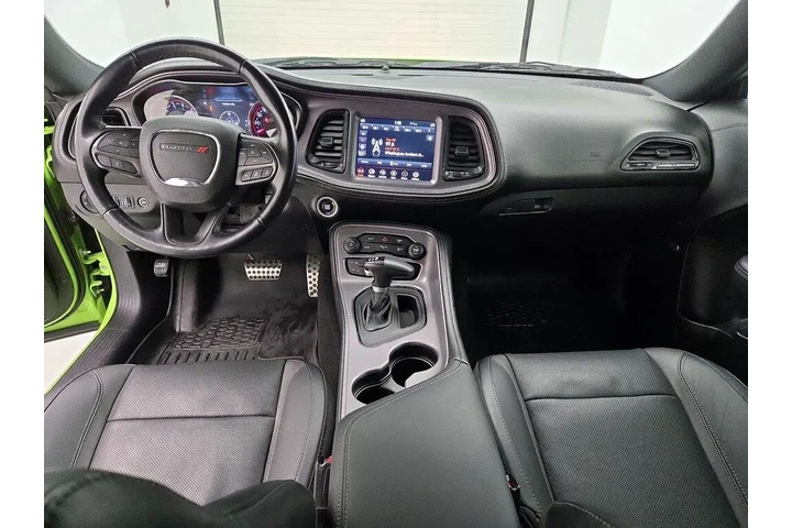 $26998 : Dodge Challenger 2023 SXT 2d image 9