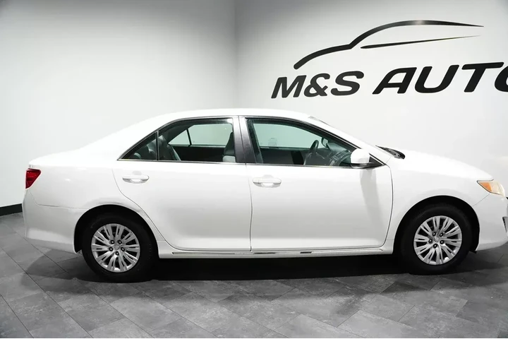 $15776 : 2013 Camry image 9