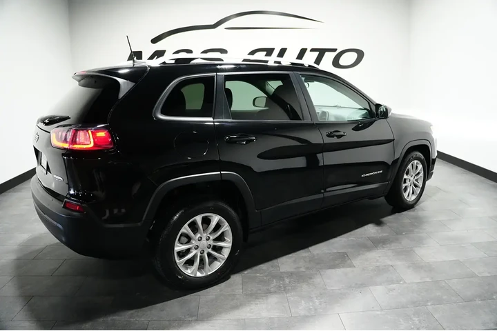 $17208 : 2020 Cherokee image 10