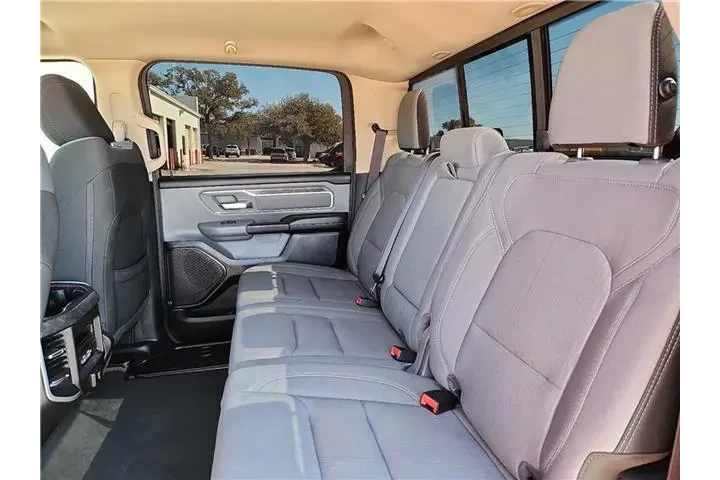 $33995 : Ram 1500 2020 4x2 Big Horn 4 image 10