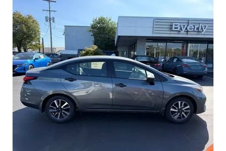 $17995 : Nissan Versa 2025 S 4dr Seda image 7