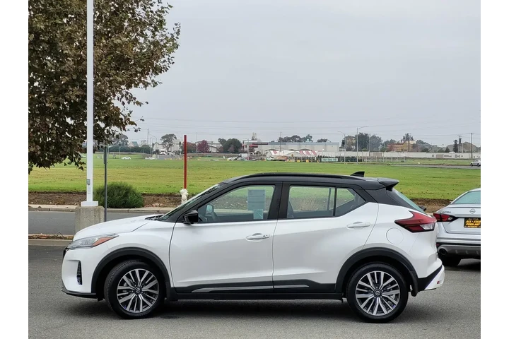 $18888 : Nissan Kicks 2024 SR 4dr Cro image 7