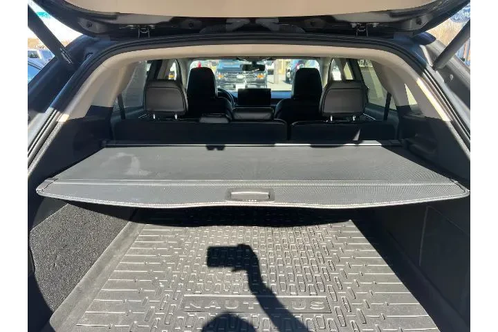 $34995 : Lincoln Nautilus 2021 AWD Re image 6