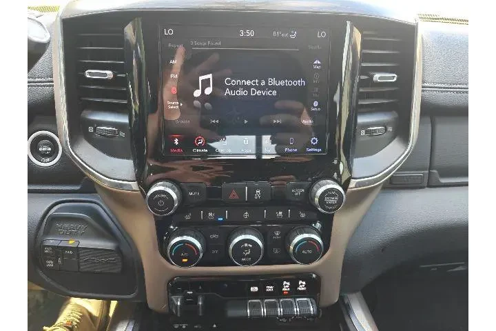 $34990 : Ram 2500 2019 4x4 Laramie 4d image 10