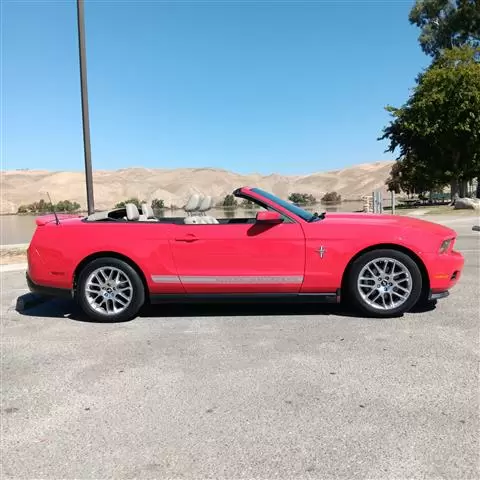 $9999 : Convertible Rojo Excelente image 4