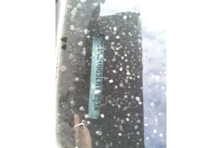 $13242 : Chrysler Voyager 2020 LXi 4d image 5