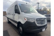 $43995 : 2019 Freightliner Sprinter 35 thumbnail