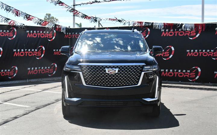 $70974 : Escalade RWD Luxury image 2