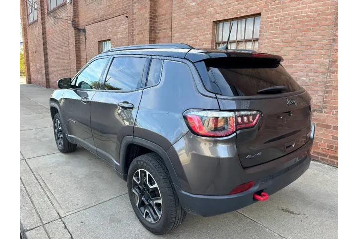 $18500 : 2020 Compass Trailhawk image 5