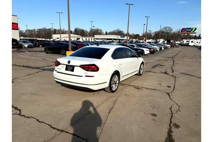 $11890 : 2017 Passat 1.8T SEL Premium image 2