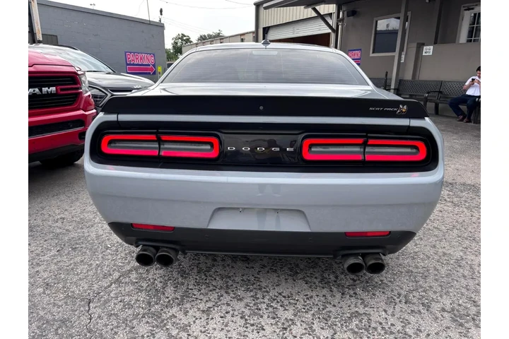 2021 Challenger R/T Scat Pack image 4