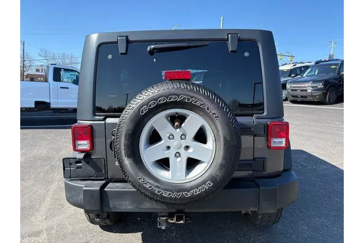 $20995 : Jeep Wrangler JK Unlimited 2 image 4