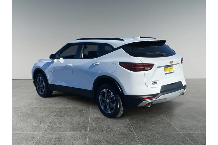 $31993 : Chevrolet Blazer 2024 LT 4dr image 3