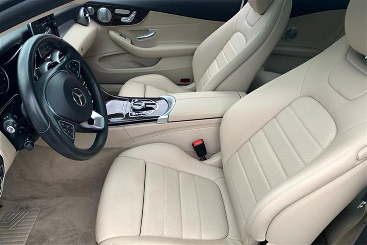 $19995 : Used 2017 C-Class C 300 Coupe image 10