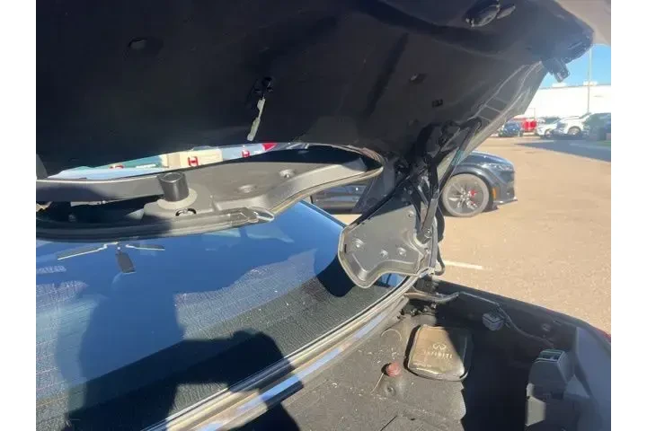 INFINITI G37 Convertible 201 image 9