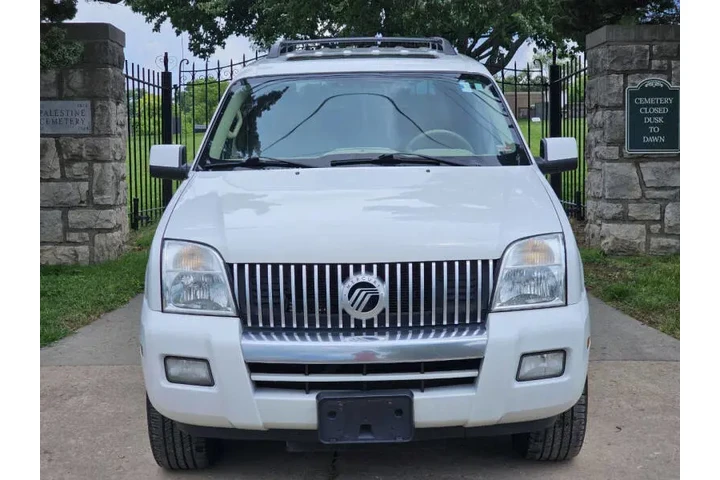 $2995 : 2006 Mountaineer Luxury image 2