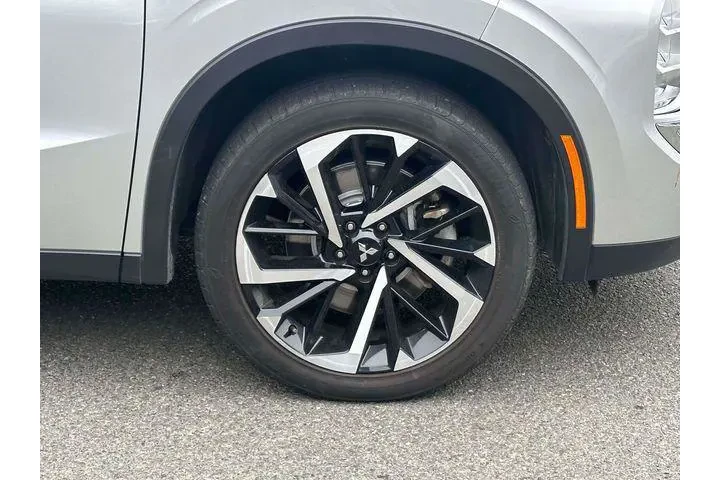 $20174 : Mitsubishi Outlander 2023 AW image 7