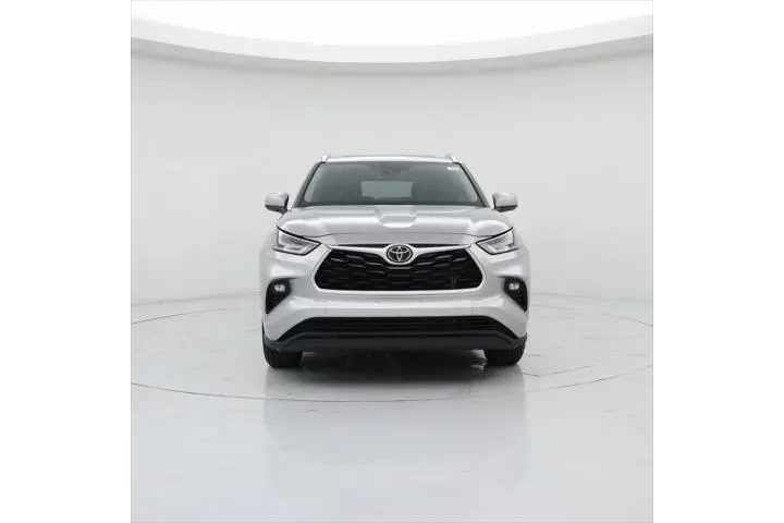 $31998 : Toyota Highlander 2021 XLE 4 image 5