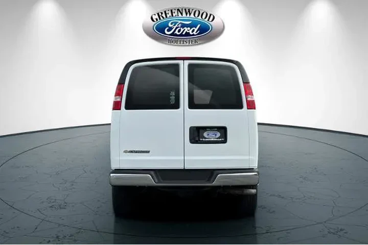 $32991 : Chevrolet Express 2023 2500 image 5