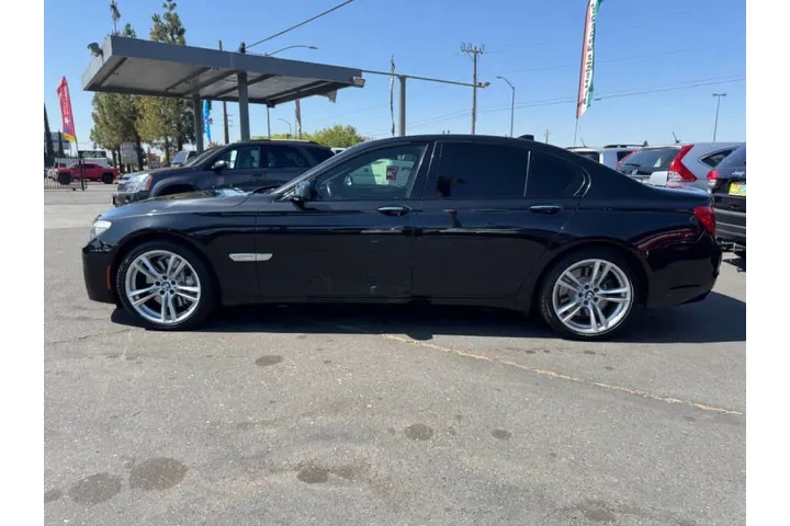 $9998 : 2012 BMW 7 Series 750i image 10