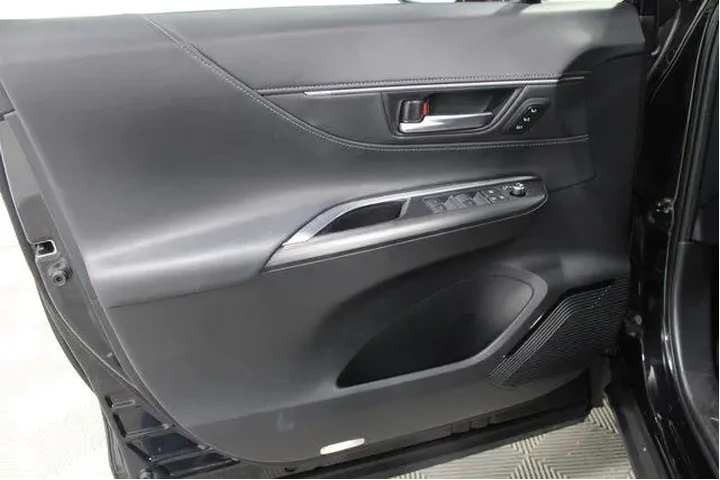 $39920 : Toyota Venza 2024 AWD LE 4dr image 6