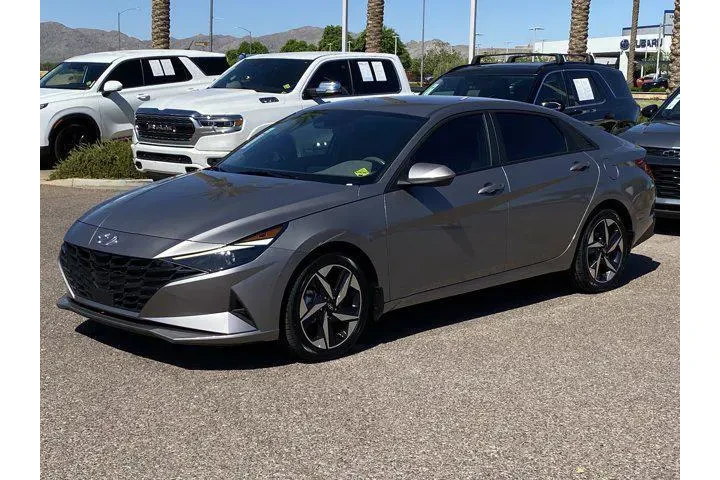 $17731 : Hyundai ELANTRA 2023 SEL 4dr image 7