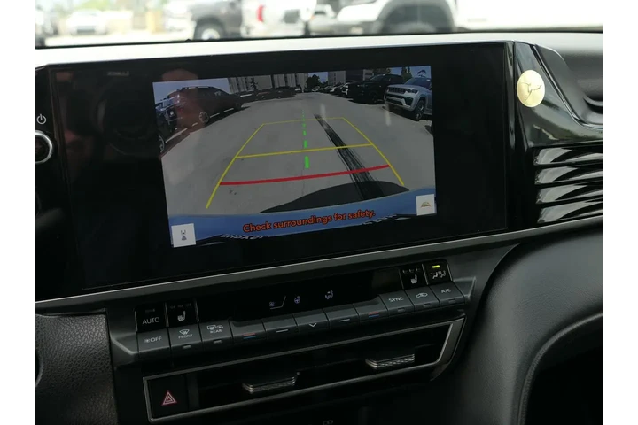 $1 : Toyota Camry XSE image 7