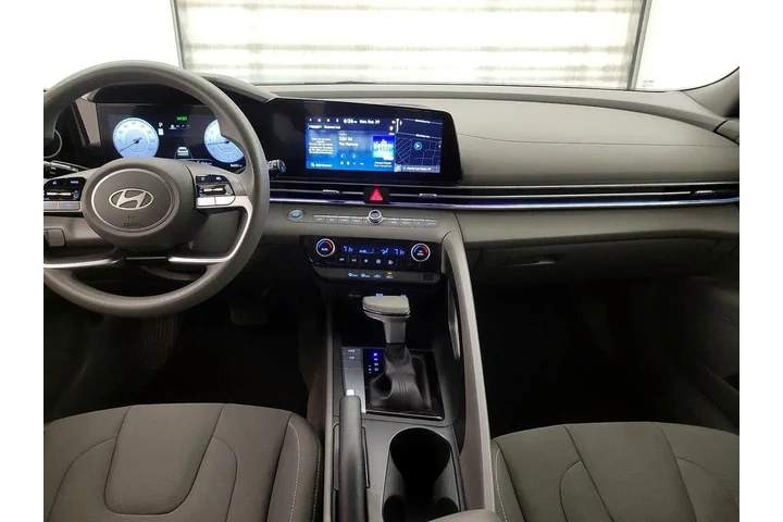 $18998 : Hyundai ELANTRA 2024 SEL 4dr image 9