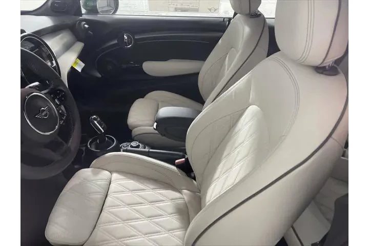 $28943 : MINI Convertible 2024 Cooper image 9