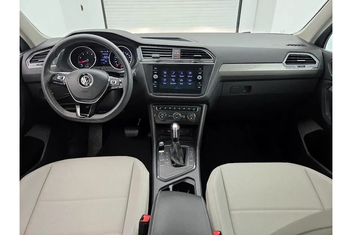 $20998 : Volkswagen Tiguan 2021 SE 4d image 9