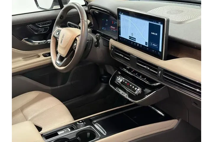 $35000 : Lincoln Corsair 2023 AWD Res image 10