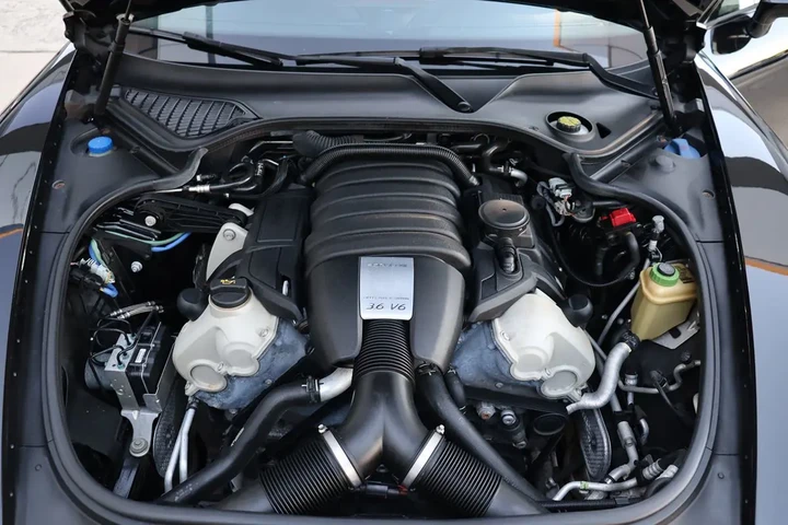 $34959 : 2016 Panamera Edition image 1