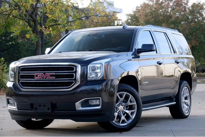$11975 : 2018 GMC Yukon SLT image 2